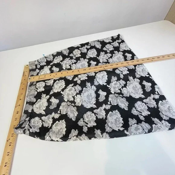 Adrienne Vittadini Floral Straight & Pencil A-line Skirt Womens Size 2 Black - Picture 8 of 9
